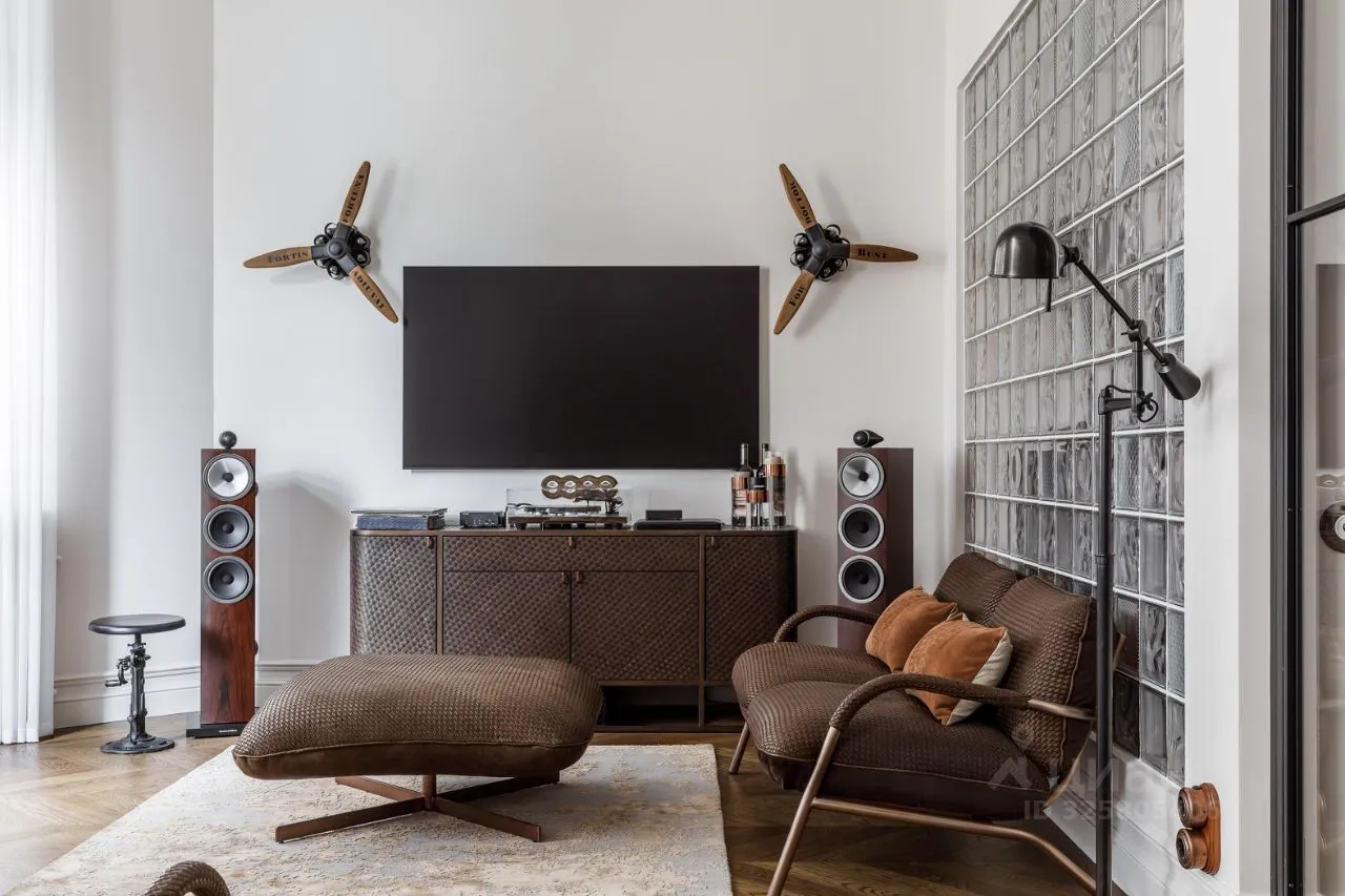 Москва, ЦАО, р-н Пресненский, Малая Бронная ул., 22С1